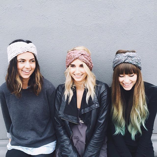 How To Wear Your Winter Headband